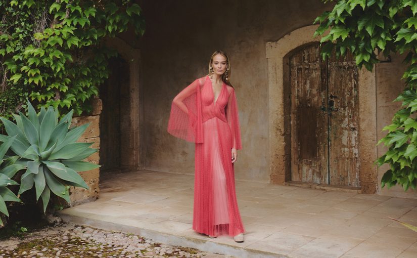 Obleke iz naravnih materialov – odkrij najboljše tkanine za poletje!