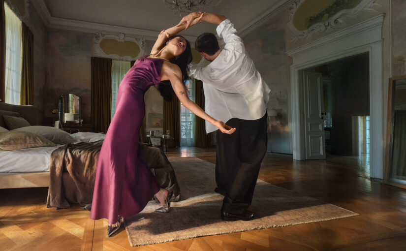 Ples odnosov v novi Answear kampanji AW 2025